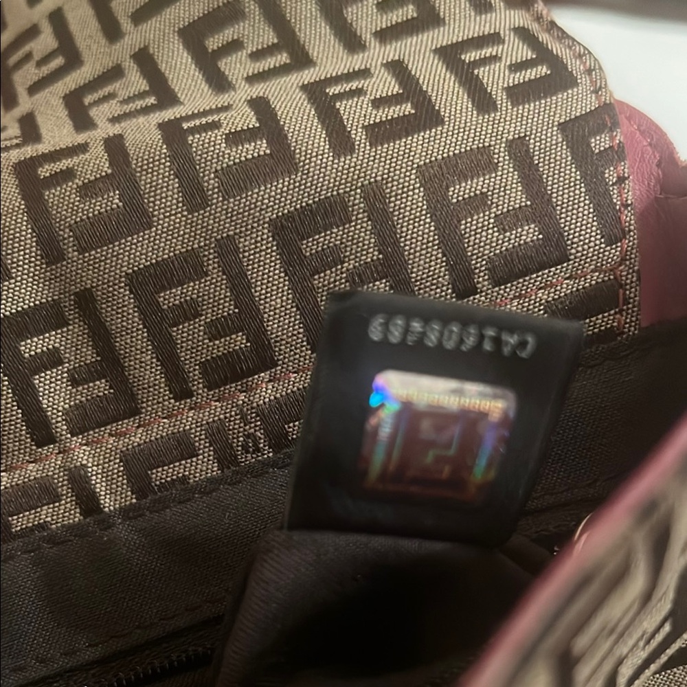 Fendi Bag - Picture 4 of 10